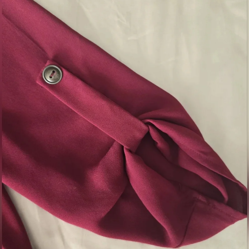 LUSH V-Neck 3/4 Sleeve Blouse, Size S - Picture 6 of 6